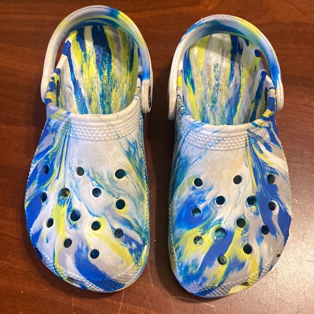 Kids Tie Dye Crocs